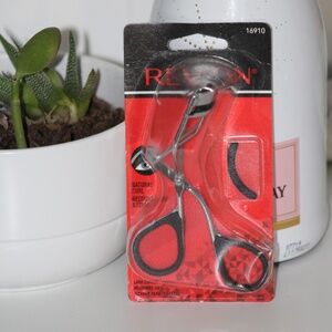 Revlon Natural Lash Curler